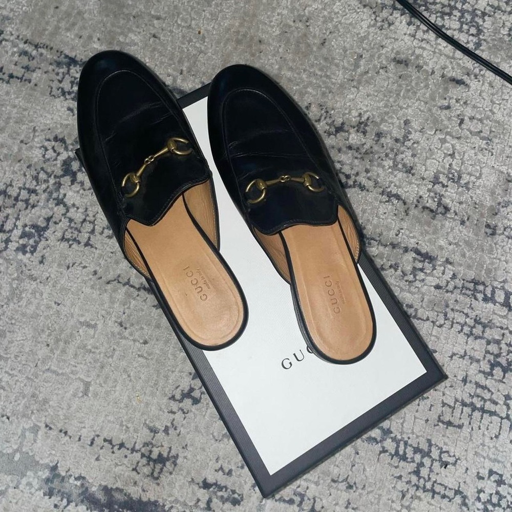 Women’s Gucci Mules Black size 8